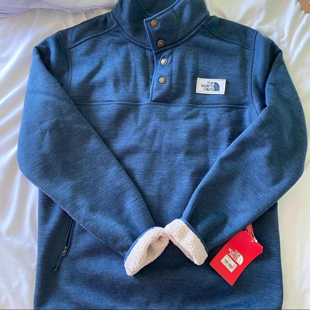The North Face men Sherpa lined jacket. Thick and cozy
